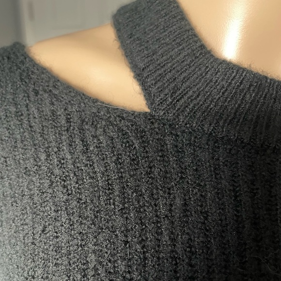 NWT Rails Alexi Sweater in Black Size Large - Picture 13 of 14